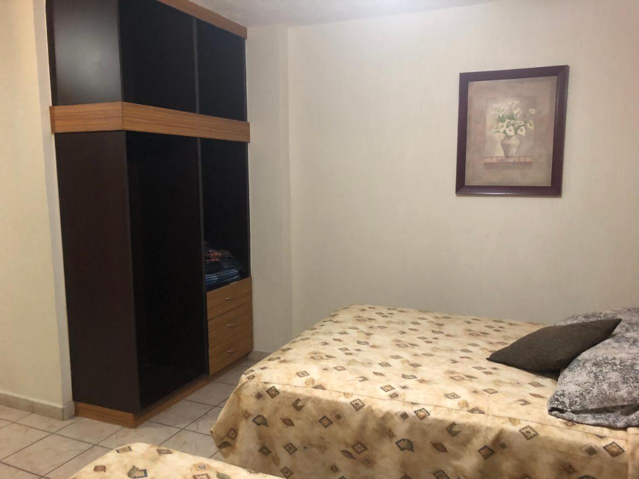 Hotel Del Carmen León Esterno foto